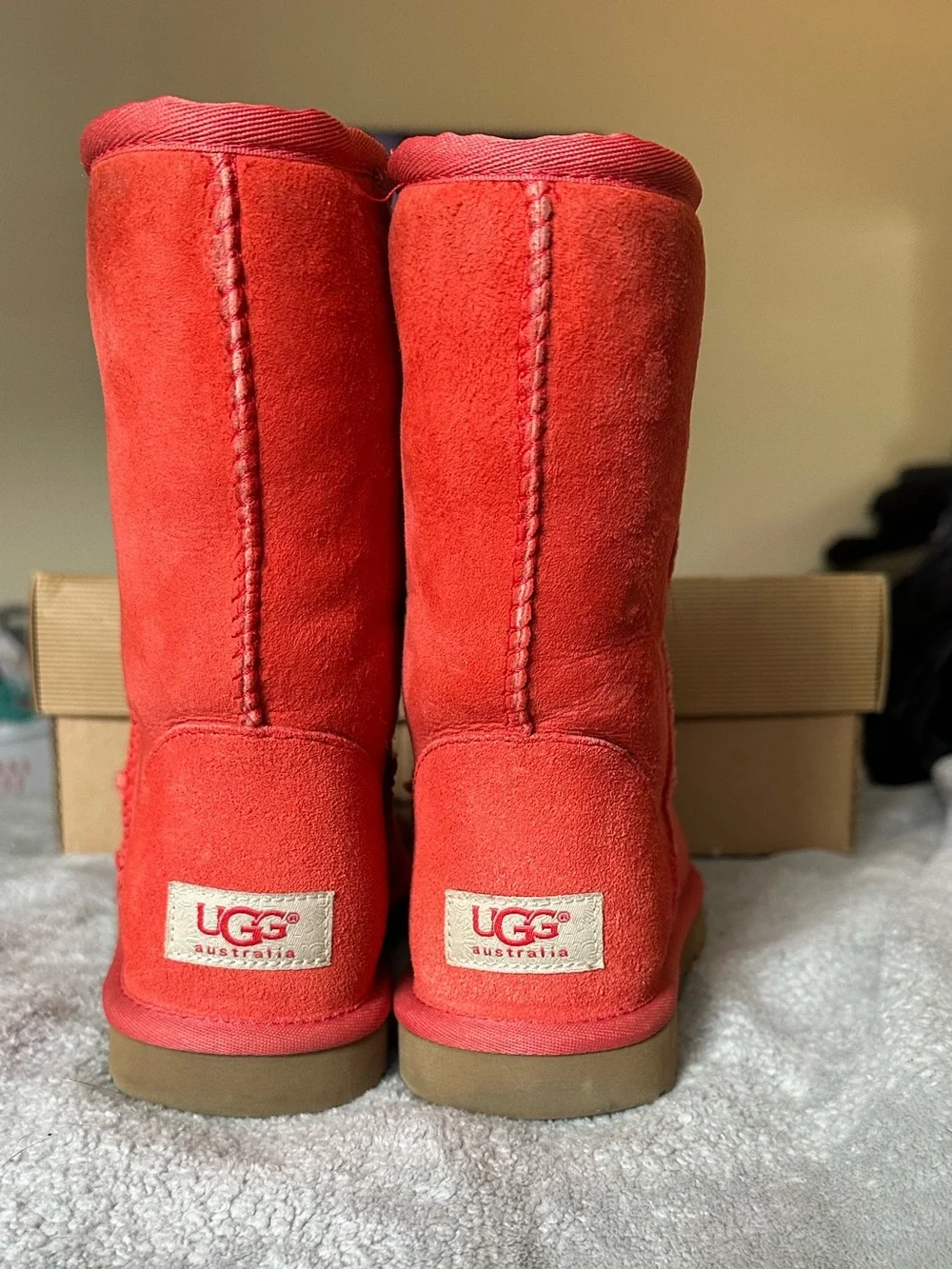UGG classic short